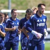 Schalker Spieler beim Training Juni 2025