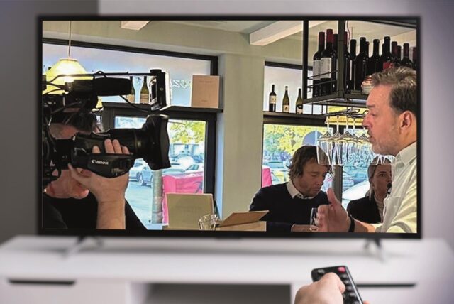Stavros vom Restaurant Yamas in Dortmund stand bei Mein Lokal, Dein Lokal zum ersten Mal vor der Kamera