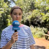 Reporterin am Fundort der Leichen