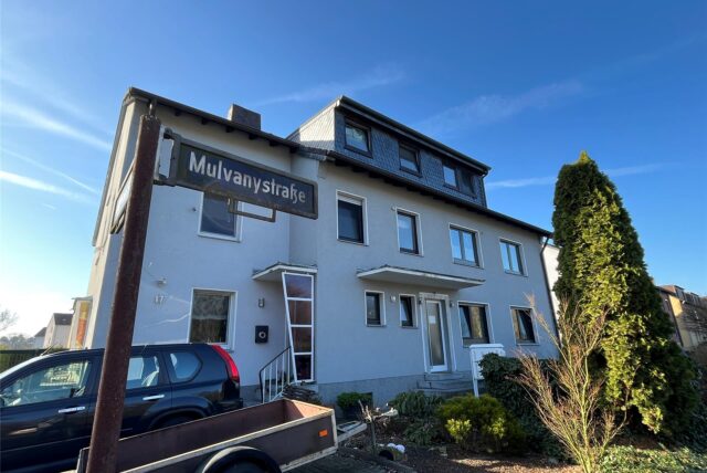 Ein Mehrfamilienhaus an der Mulvanystraße wurde zwangsversteigert.