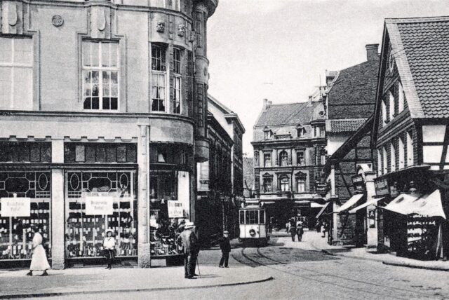In Castrop fuhr die Straßenbahn mitten durch die Altstadt.