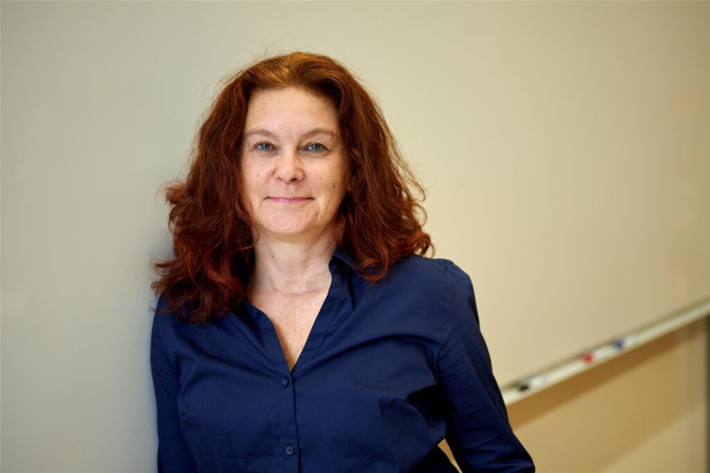 Dr. Christina Möller hat bereits Fachbücher zum Thema „Sozialer Aufstieg“ geschrieben. Dr. Christina Möller hat bereits Fachbücher zum Thema „Sozialer Aufstieg“ geschrieben.