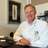 Privatdozent Dr. Ralf Georg Meyer, Chefarzt der Klinik für innere Medizin II und Ärztlicher Direktor im St. Johannes Hospital in Dortmund.