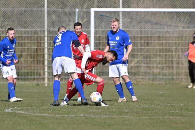 Die zweite Mannschaft der SG Horneburg (blaue Trikots) wird in der kommenden Saison nicht am Spielbetrieb der Kreisliga C teilnehmen.