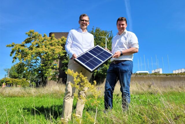 Bürgermeister Rajko Kravanja und Stadtwerke-Chef Jens Langensiepen, hier bei einer Werbung für den Klimaschutzpreis der Stadt Castrop-Rauxel, eint das Engagement für ein klimaneutrales Castrop-Rauxel.