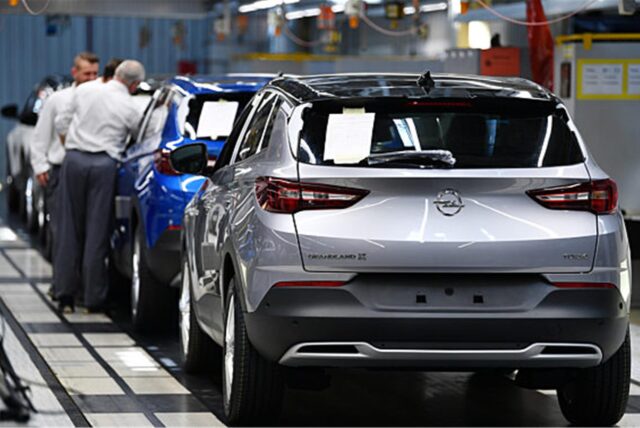 Der SUV «Grandland X» wird im Opel-Werk Eisenach montiert.