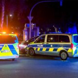 Streifenwagen der Polizei Dortmund bei einem Einsatz