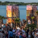 Besucher beim Sunset Beach Festival 2025