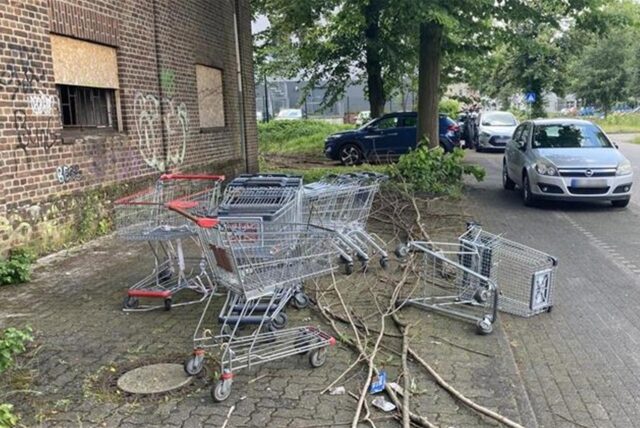 Herrenlose Einkaufswagen