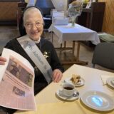 Ihr 65-jähriges Dienstjubiläum feierte Schwester Aloysiana mit knapp 150 Gästen im Pfarrheim an der Barbara-Kirche in Marl-Hamm.