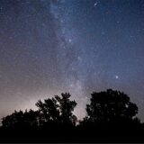 Perseidenschauer, aufgenommen von der Sierra de Guadarrama, in der Nacht zum 12. August 2024, in Buitrago de Lozoya, Madrid.