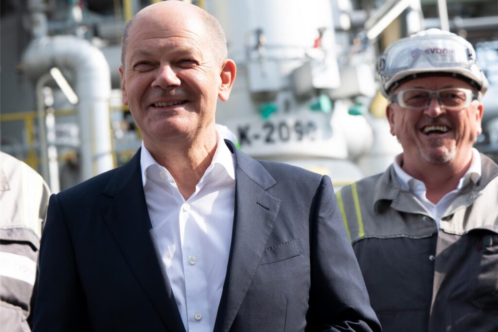 Der ehemalige Bundeskanzler Olaf Scholz besuchte Evonik mehrfach. Der ehemalige Bundeskanzler Olaf Scholz besuchte Evonik mehrfach.