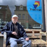 Meinhard Wiersch (80) beim Pflegedienst Provital in Herten-Süd