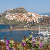 Die Altstadt von Castelsardo im Nordwesten Sardiniens.