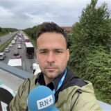 Die Vollsperrung der A2 in Dortmund nach einem Unfall hat heftige Auswirkungen auf den Verkehr. RN-Reporter Martin Bytomski berichtet am Freitagmorgen von der Situation.