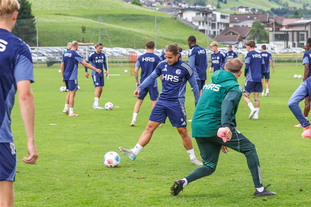 Vorbereitung, Sommertrainingslager des FC Schalke 04 in Neustift im Stubaital