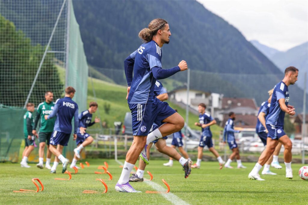 Vorbereitung, Sommertrainingslager des FC Schalke 04 in Neustift im Stubaital