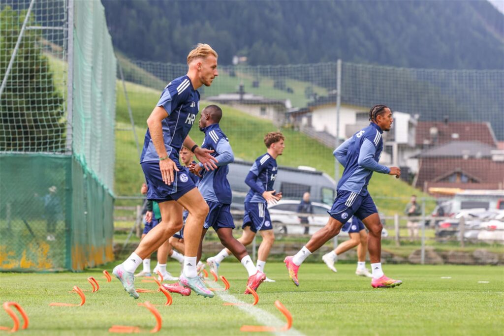 Vorbereitung, Sommertrainingslager des FC Schalke 04 in Neustift im Stubaital