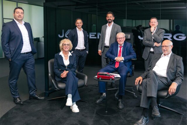 Das inhabergeführte Unternehmen hat sich das Autohaus von Mercedes-Benz an der Wittekindstraße gesichert.