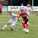 Zweikampfduell im Stimberg-Cup zwischen Spvgg Schonnebeck und Spvgg Erkenschwick