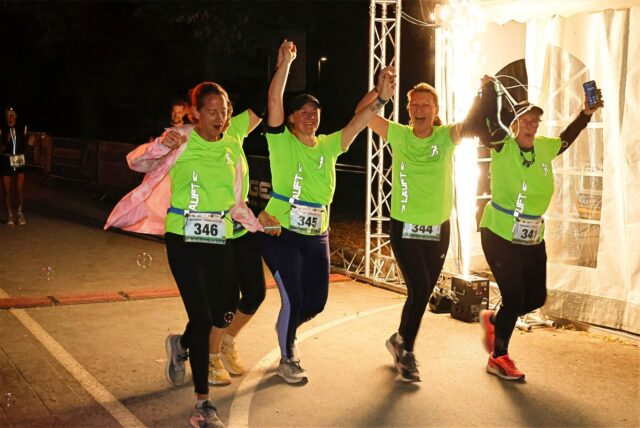 Mit viel Spaß waren die Teilnehmerinnen und Teilnehmer beim 24-Stunden-Lauf in Dorsten bei der Sache.