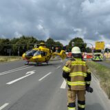 Der Rettungshubschrauber Christioph 8 musste am Sonntagnachmittag am Unfallort auf der Kreuzung landen.