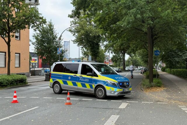Die Polizei sperrte die Borkener Straße am Montagnachmittag (14.7.) aufgrund eines Unfalls.