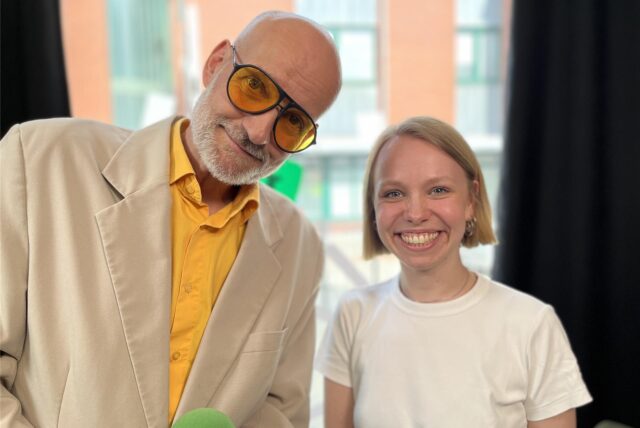 Mambo Kurt und Redakteurin Laura Quellenberg im Videostudio