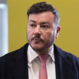Rene Benko trifft ein zu einer Verhandlung im Zusammenhang mit dem Konkursverfahren gegen den Signa-Gründer.