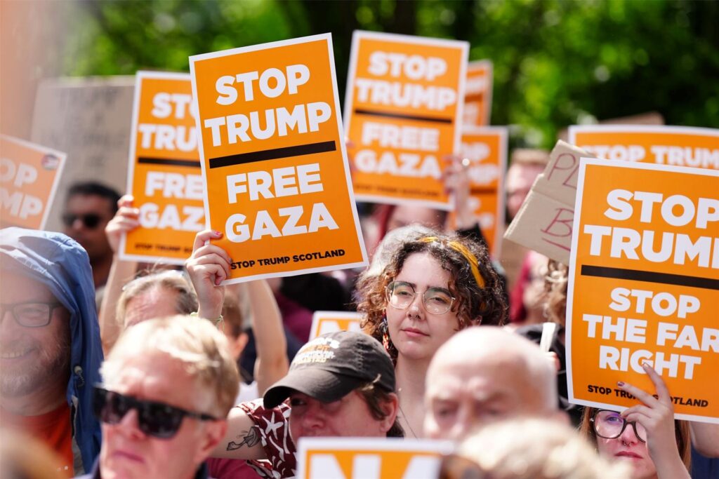 Protestiert wurde vor allem in Aberdeen und Edinburgh. Protestiert wurde vor allem in Aberdeen und Edinburgh.